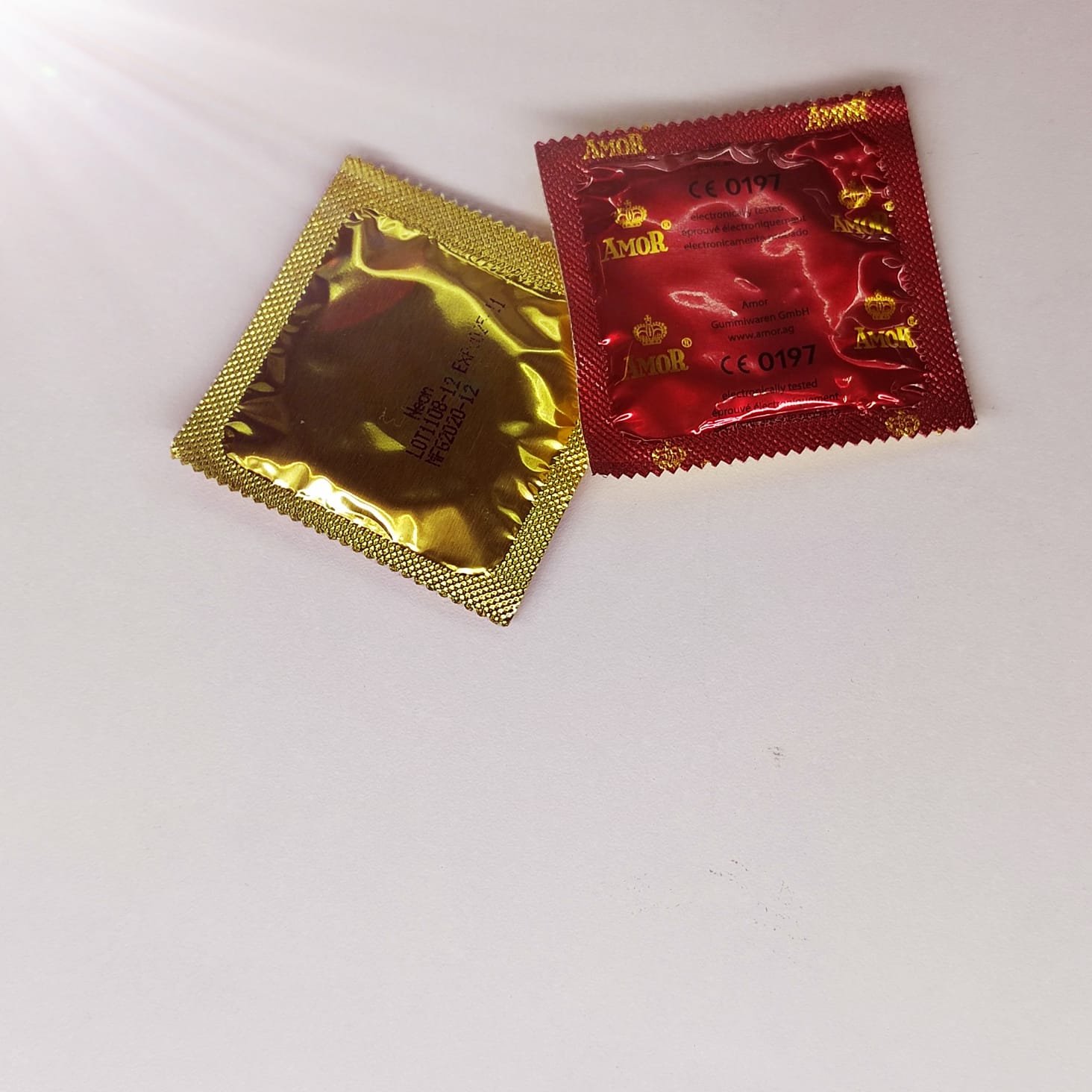 EXPERT NEON светящиеся презервативы 1 шт